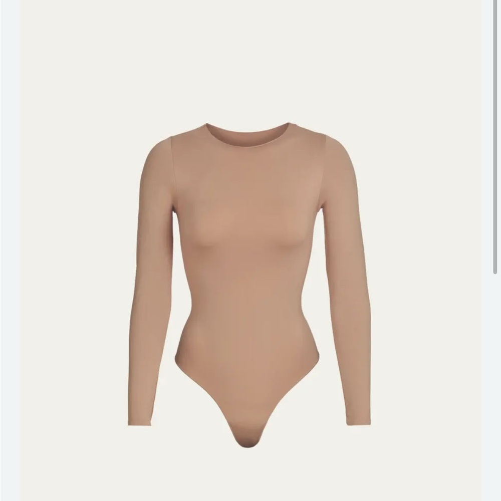 NWT Skims Long Sleeve Beige Nude Bodysuit